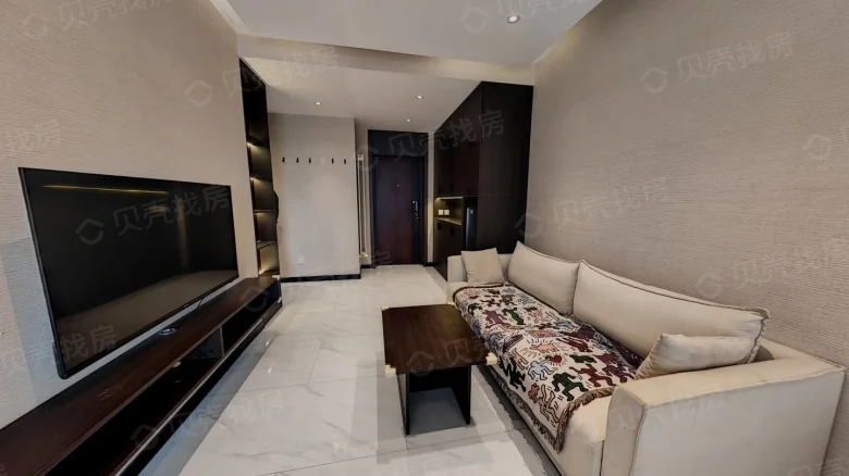 Central Right Family Members - View 2