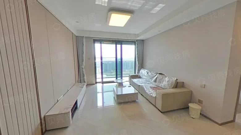 Green城Huaron ConstructionDawn Moon Reflecting Verdanteliness The translation of place or property names often retains some elements in their original form due to lack of direct equivalents or established translations. Therefore, - View 1