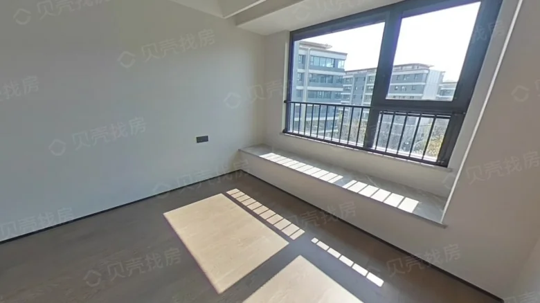 Gentle Moon Elegance Residence - View 1