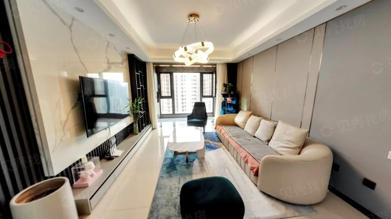 Elegant Residence Central Mansion - View 2