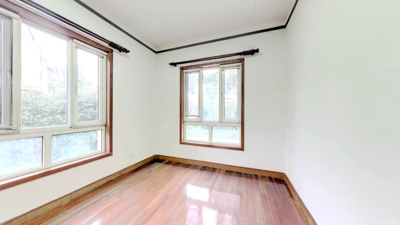 West Suburb Splendid City - View 1