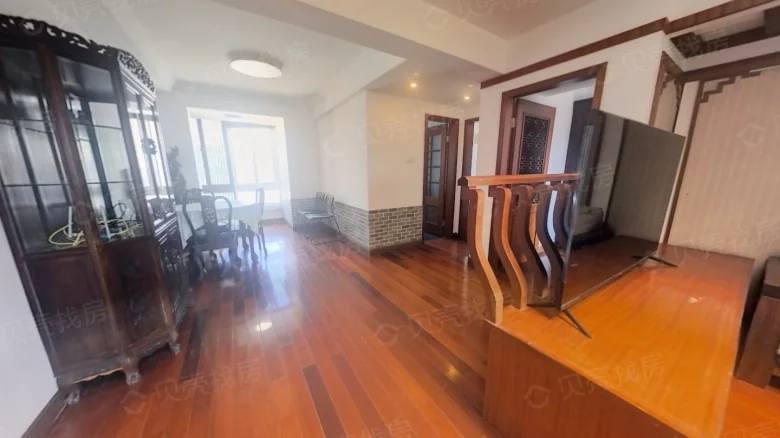 Baihua Apartment - View 1