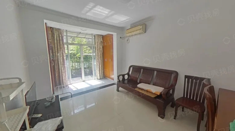 Pudong Dongxu Apartment No. 1109, Lane 669 - View 1