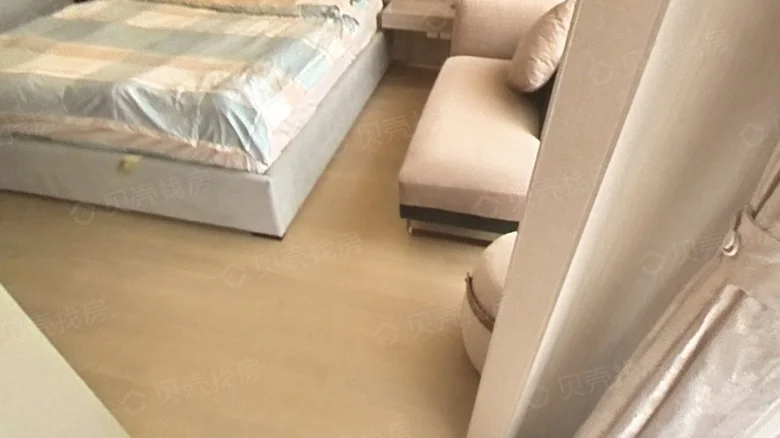 Eucalyptus Phoenix Apartment - View 1