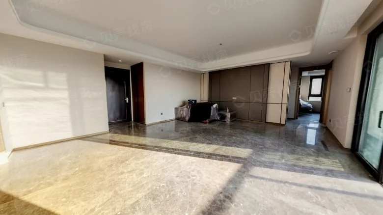 Lihu Jinmao Mansion - View 3