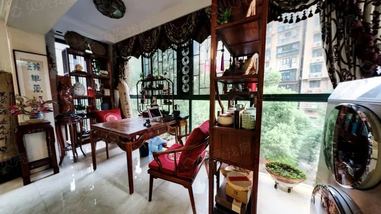 Crystal Beautiful Mountain Villa - View 4