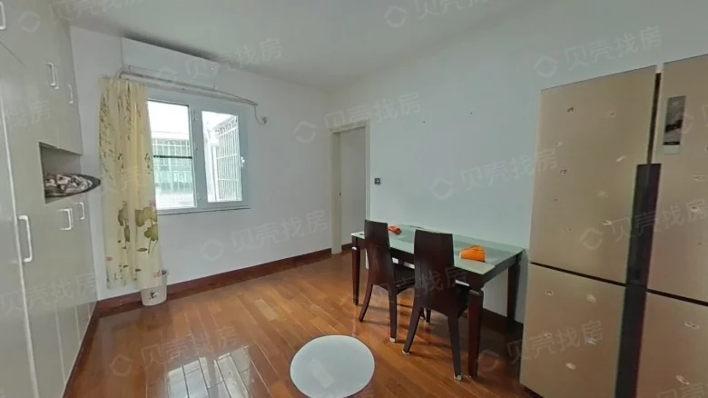 Huajian Tower - View 2