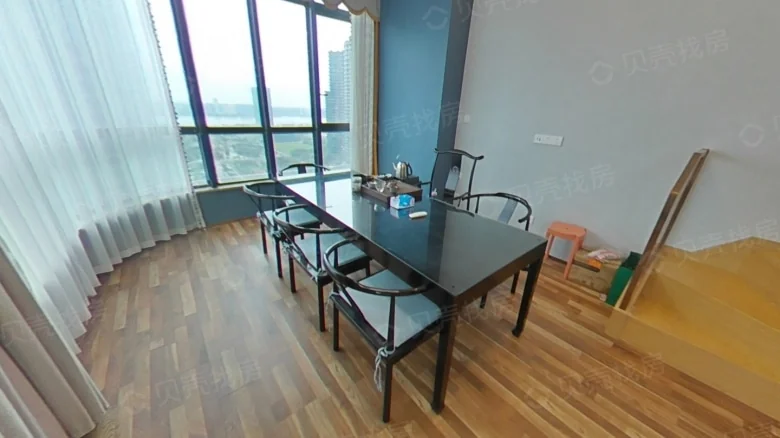 Era Wealth Center - View 2