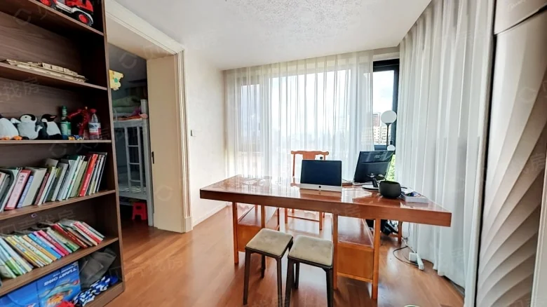 Wanda Mansion - View 4