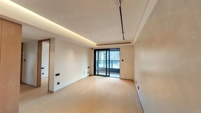 Elegant Gathering Court - View 2