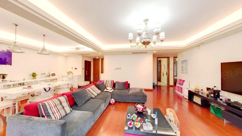 Vanke Golden Waterfront Phase I - View 1