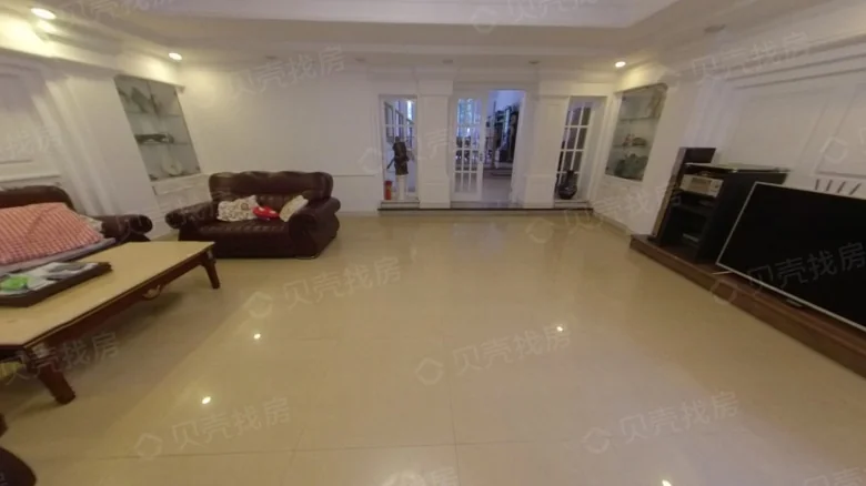 Lakeside Garden - View 2