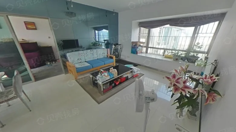 Honghu East Bank - View 2