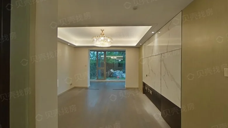 Cloud Ripple Mansion - View 3