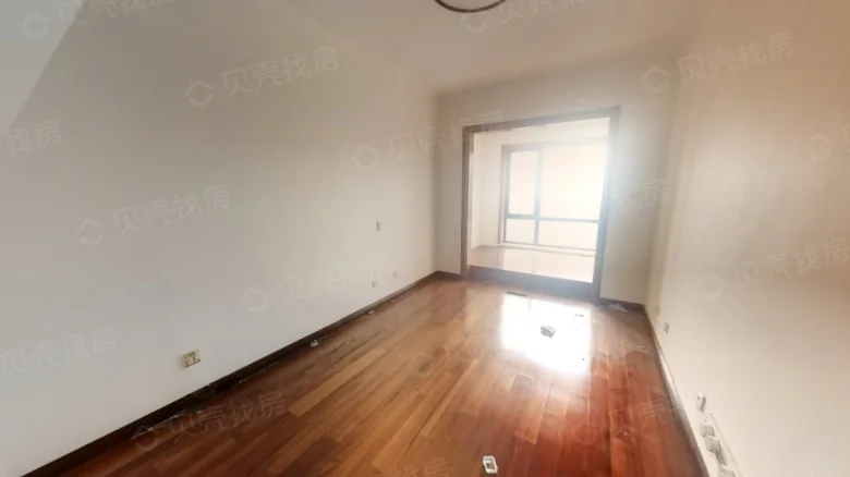 Saidun Tower - View 2