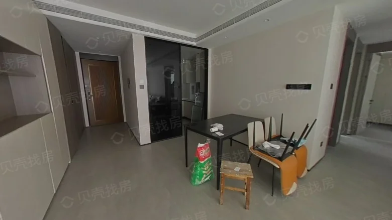 Qingdao Riverside Mansion - View 1