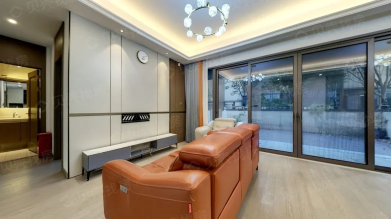 Vanke Tide Inspirations Apartment - View 2