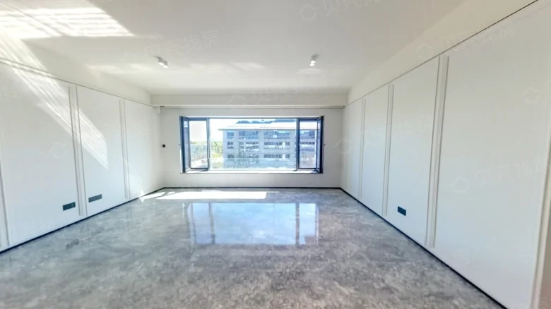 Academy One Courtyard - View 2