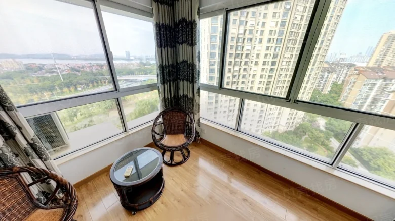 Taihu International Phase One Pearl South Shore - View 3