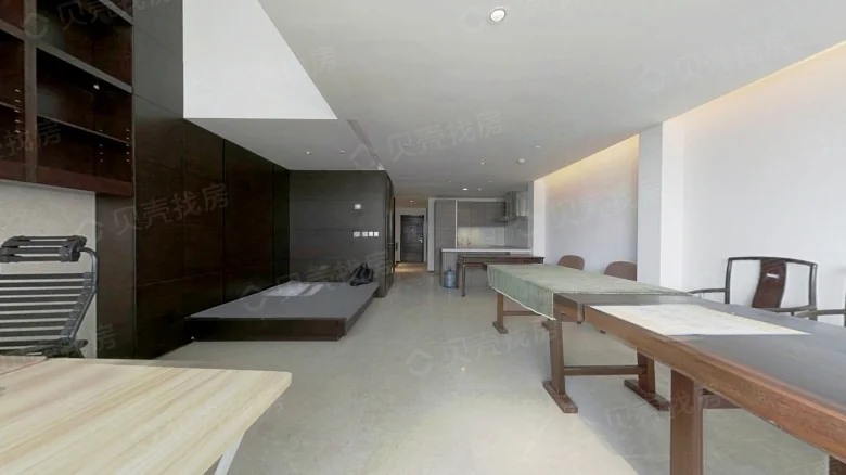 Yinzuo Linghai Gongguan - View 2