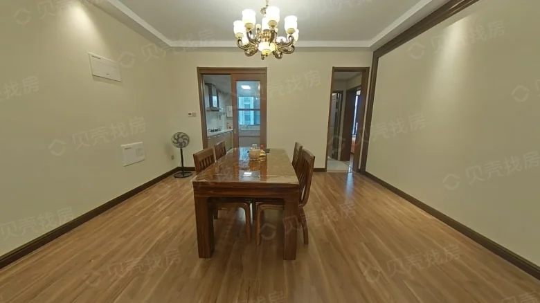 Swan Lake Phoenix Dawn Mansion - View 4