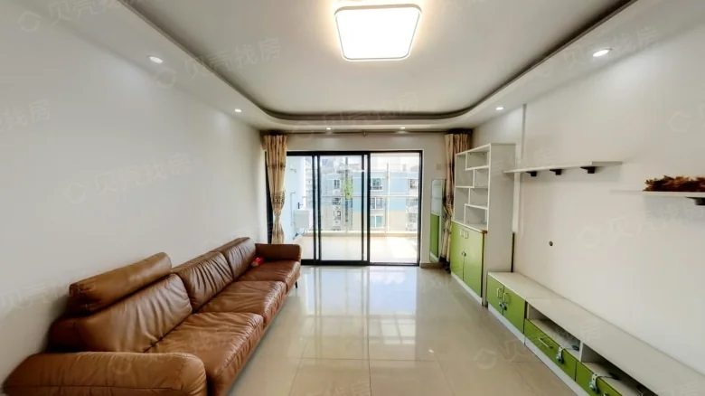 Springtree Residence - View 2