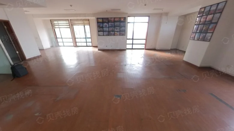 Henghua Building - View 3