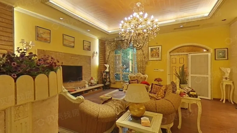 Lintree Retreat Villa - View 1