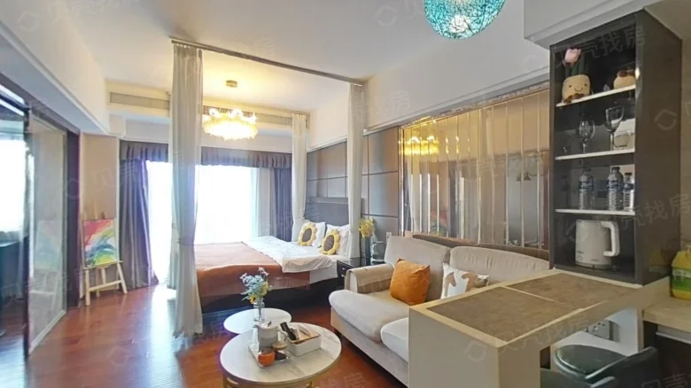 Platinum International Apartment - View 1