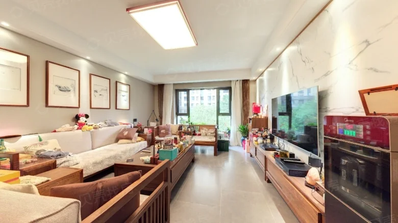 Zhongguo Jianguo XiTai - View 1