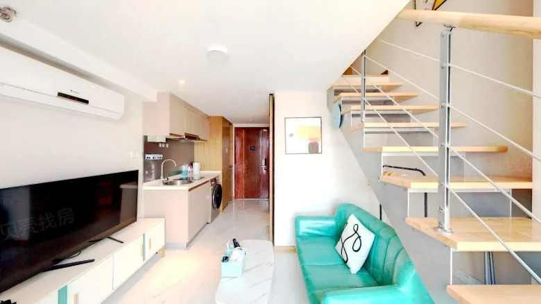 State Trade Leading Residence - View 1