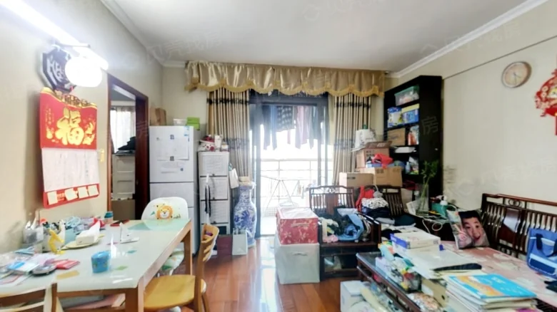 Lychee Kang Tower - View 1