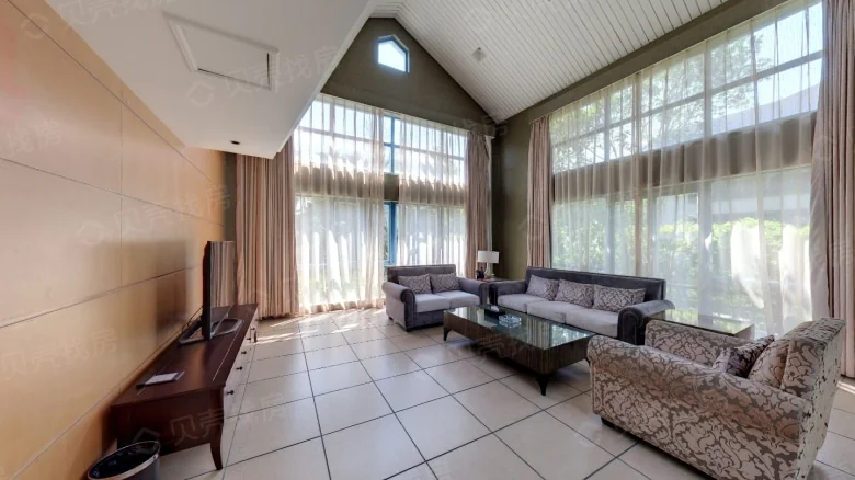 Yiyuan Golf Villa Phase I - View 2