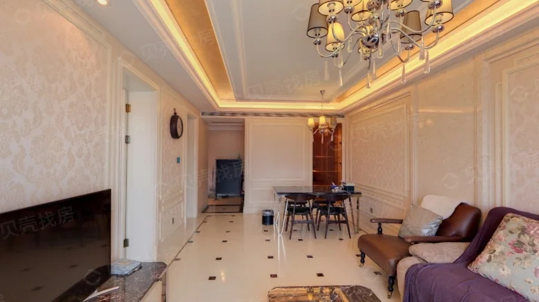 Crescent Estate Hubergy - View 2