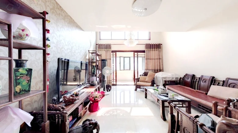 99 Gold Huafu Mansion - View 2