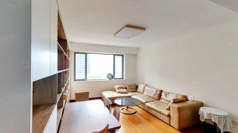 Riviera River Square Royale - View 1