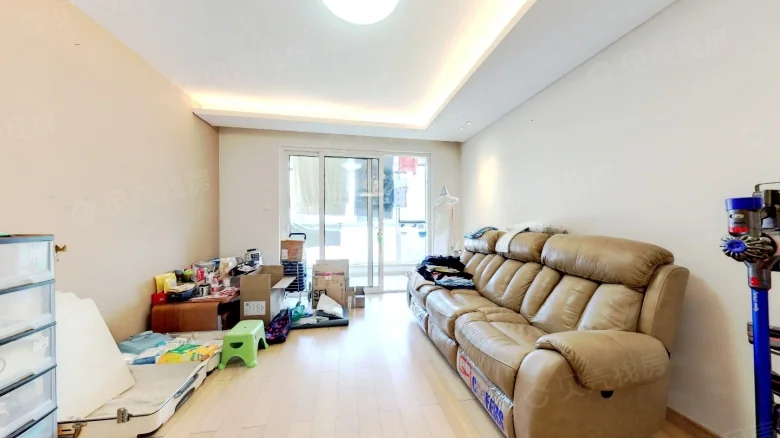 Tianshan Huating Apartments - View 1