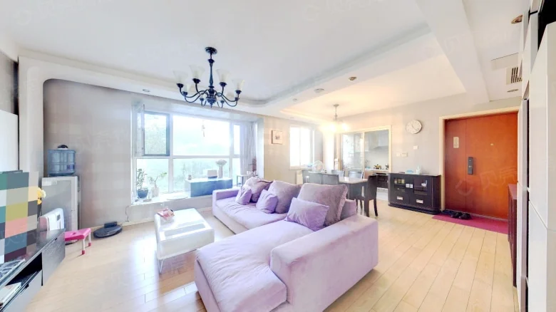 Silver City West Embankment International District III - View 2