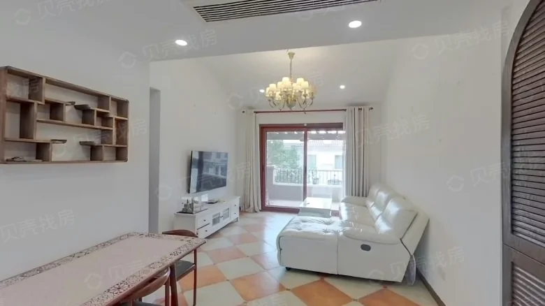 Tongrun California - View 1