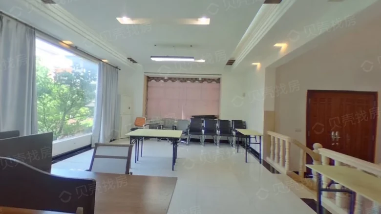 Qianwu Manor - View 1