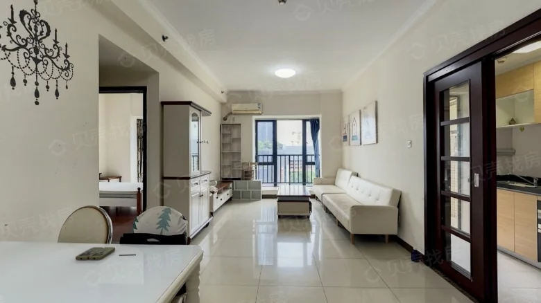Pazhou Xin Village Apartment - View 1