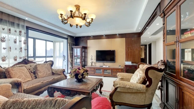 Round Fusion Plaza Residences - View 2