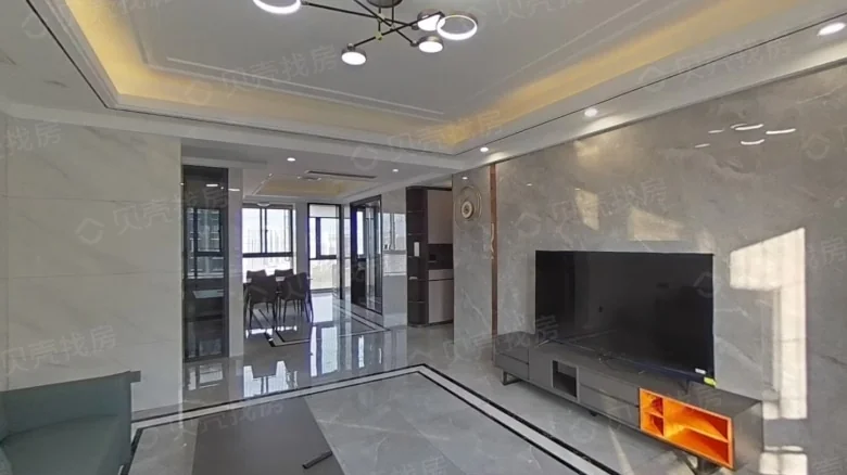 Lakeview Mansion - View 1