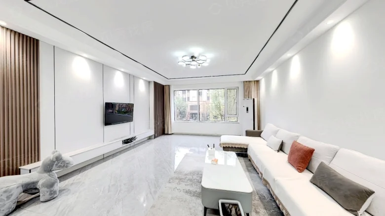 Luneng Taishan No. 7 - View 2