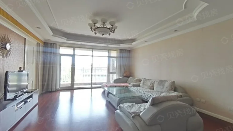 Dalian Pearl明珠 can be directly translated as - View 1