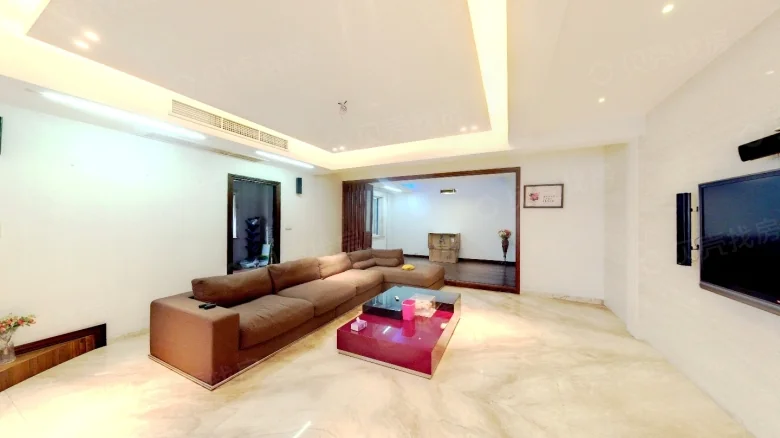 Snowscape Apartment - View 3