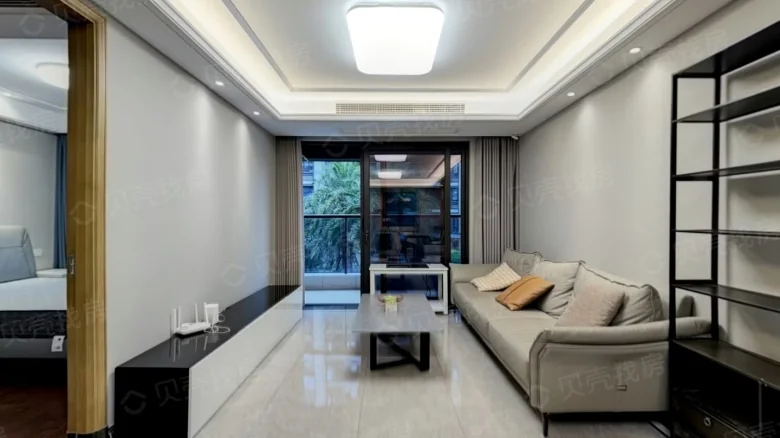 Spring Breeze Court - View 1