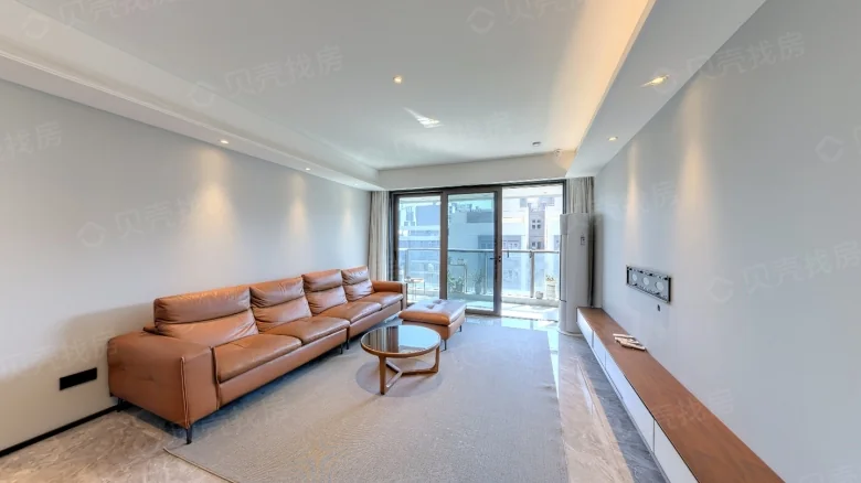 Polytery Pleasant Hall - View 2