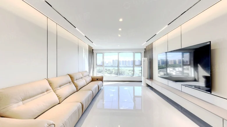 Imperial View New World - View 2