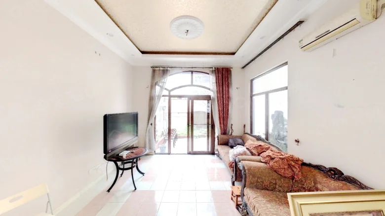 SilkandRibbon Silver Bay - View 3